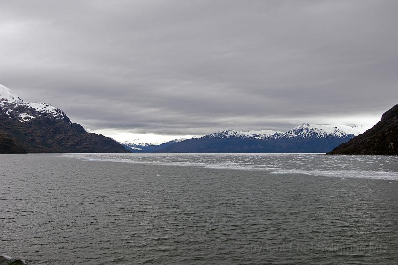 20071215 165932D2X 4200x2800.jpg - Cruising Chilean Fjords